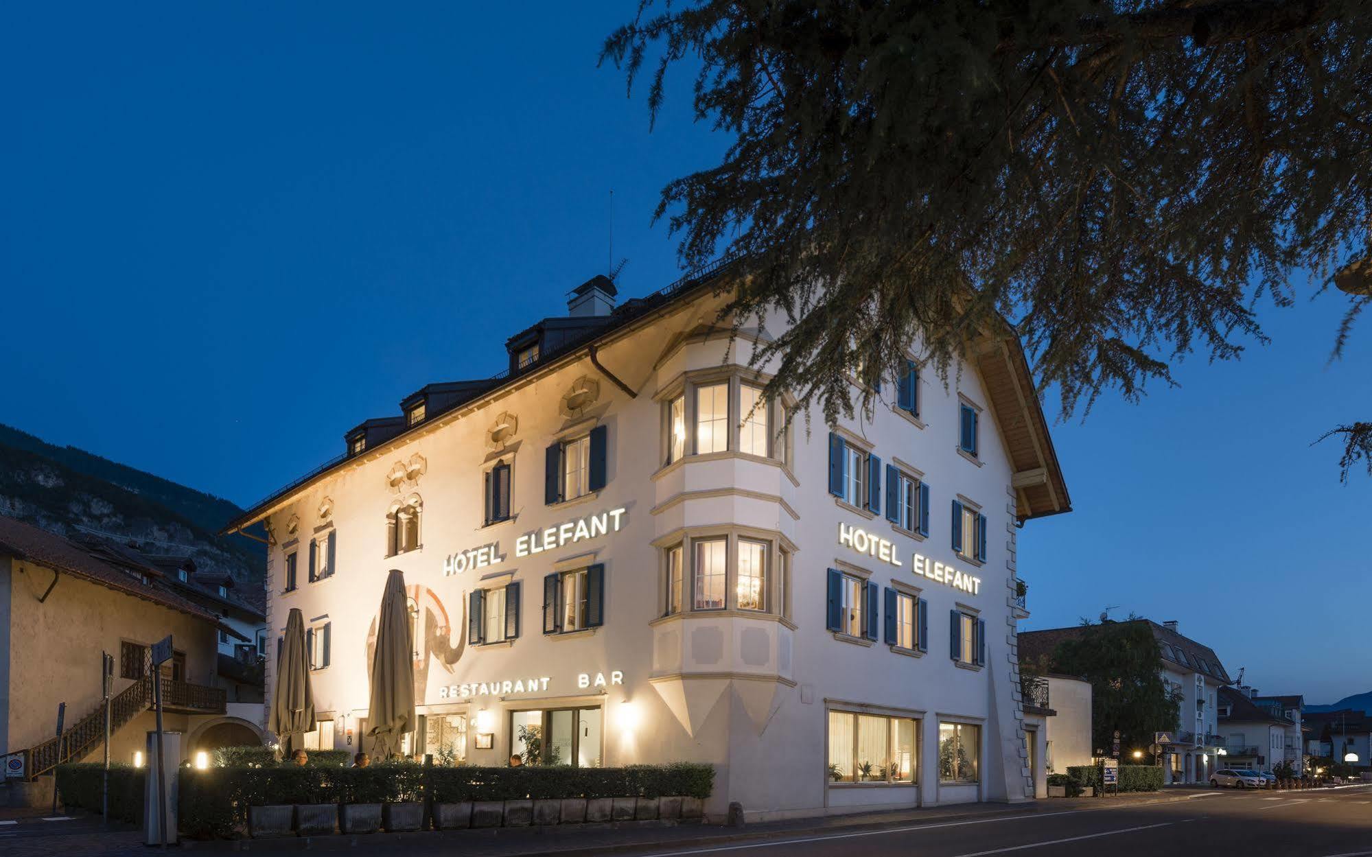 Hotel Elefant Ora / Auer Экстерьер фото
