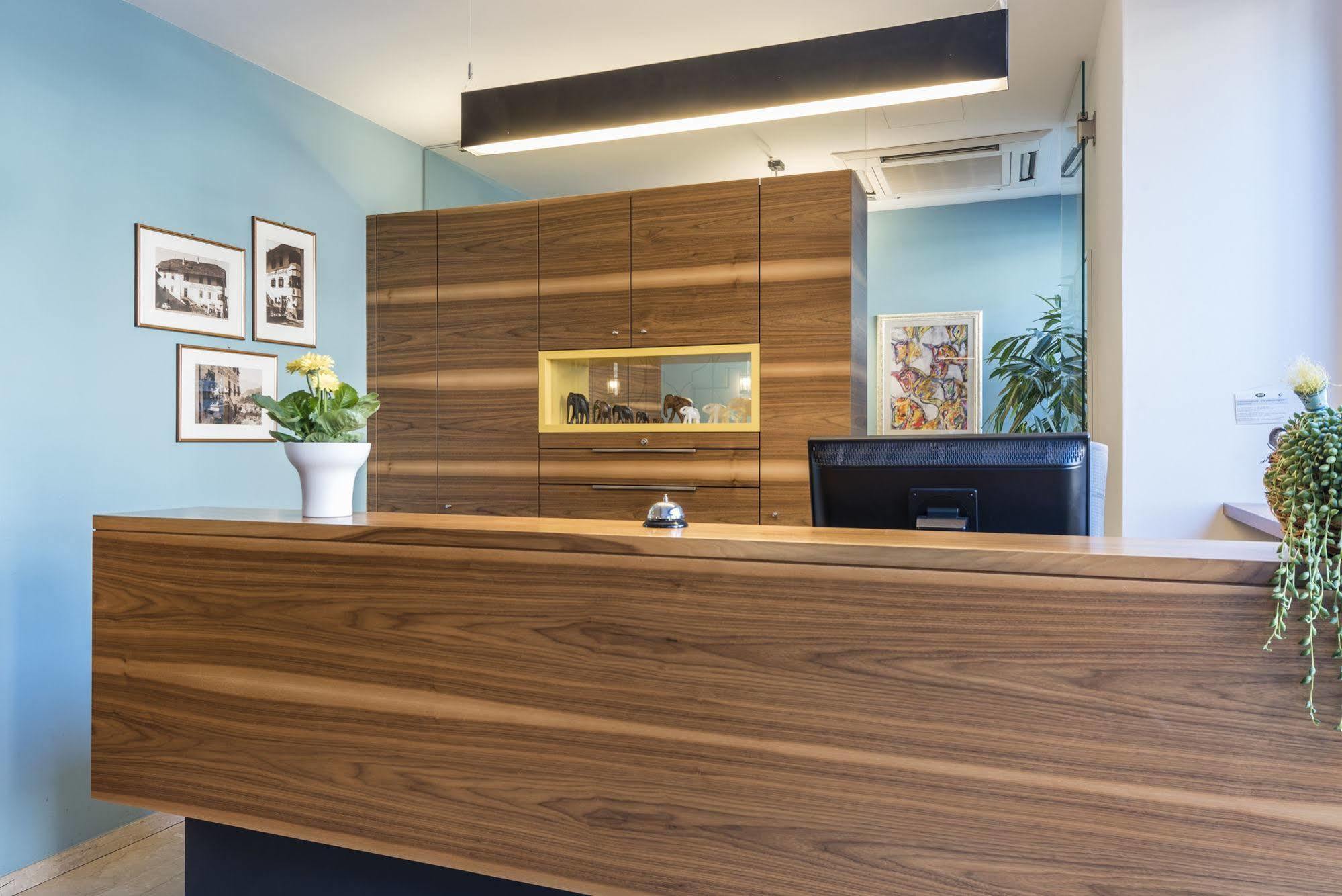 Hotel Elefant Ora / Auer Экстерьер фото