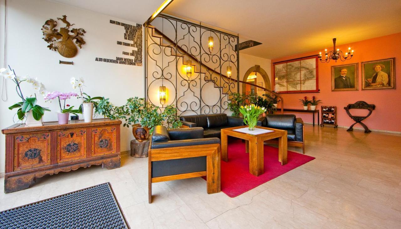 Hotel Elefant Ora / Auer Экстерьер фото