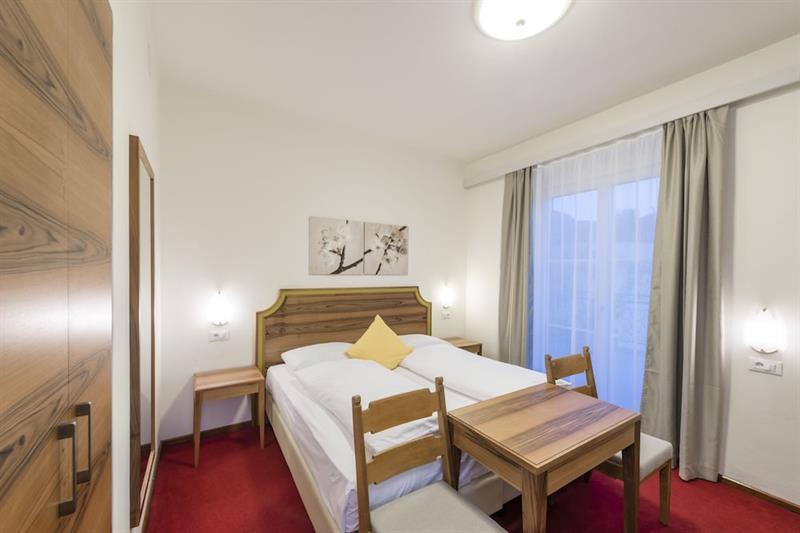 Hotel Elefant Ora / Auer Экстерьер фото
